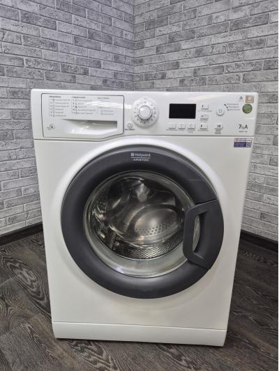 Стиральная машина Ariston WMSG 7106